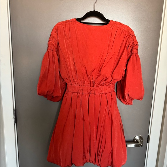 PrettyLittleThing Rust Long Sleeve Dress - Picture 4 of 6
